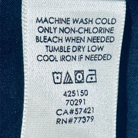 Ann Taylor Navy Sleeveless Button-Down Shirt - Picture 7 of 7